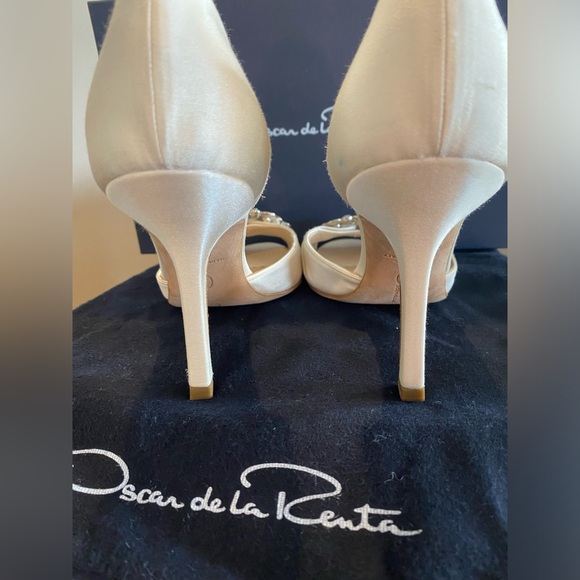 Oscar de la Renta heels pumps - Ivory Satin - Size 5.5 - Picture 8 of 11